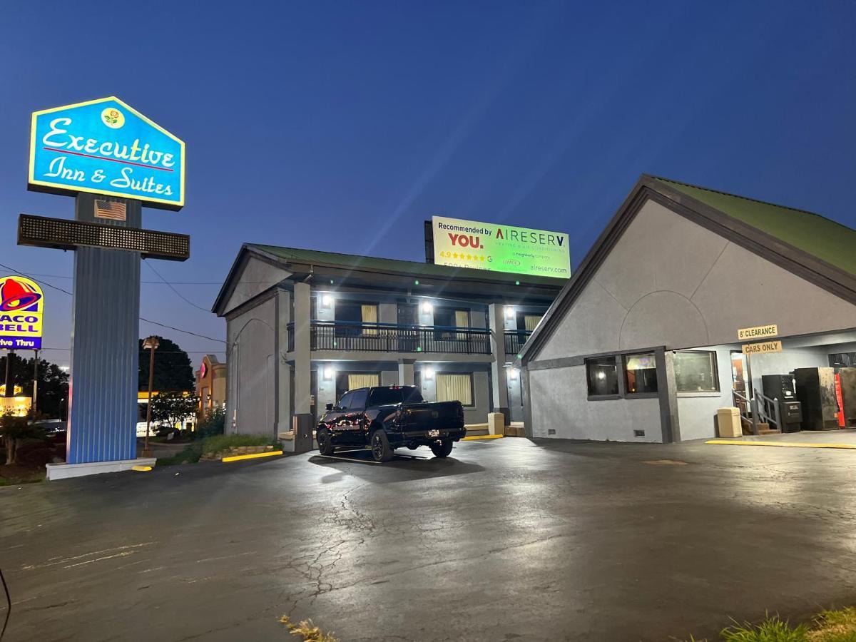 Executive Inn And Suites - Jackson Buitenkant foto